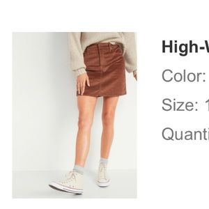 Old Navy faux velvet graham cracker color new with tags mini skirt, size 16.